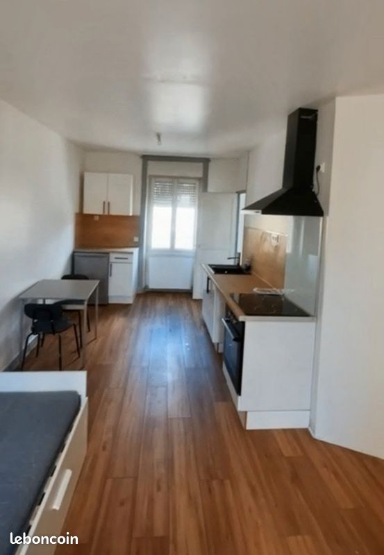 Appartement 1 pièce 28 m² · à Flers · 28 m² · 344 €
