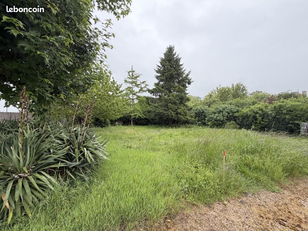 Terrain 535 m² Loury · 69 000 €