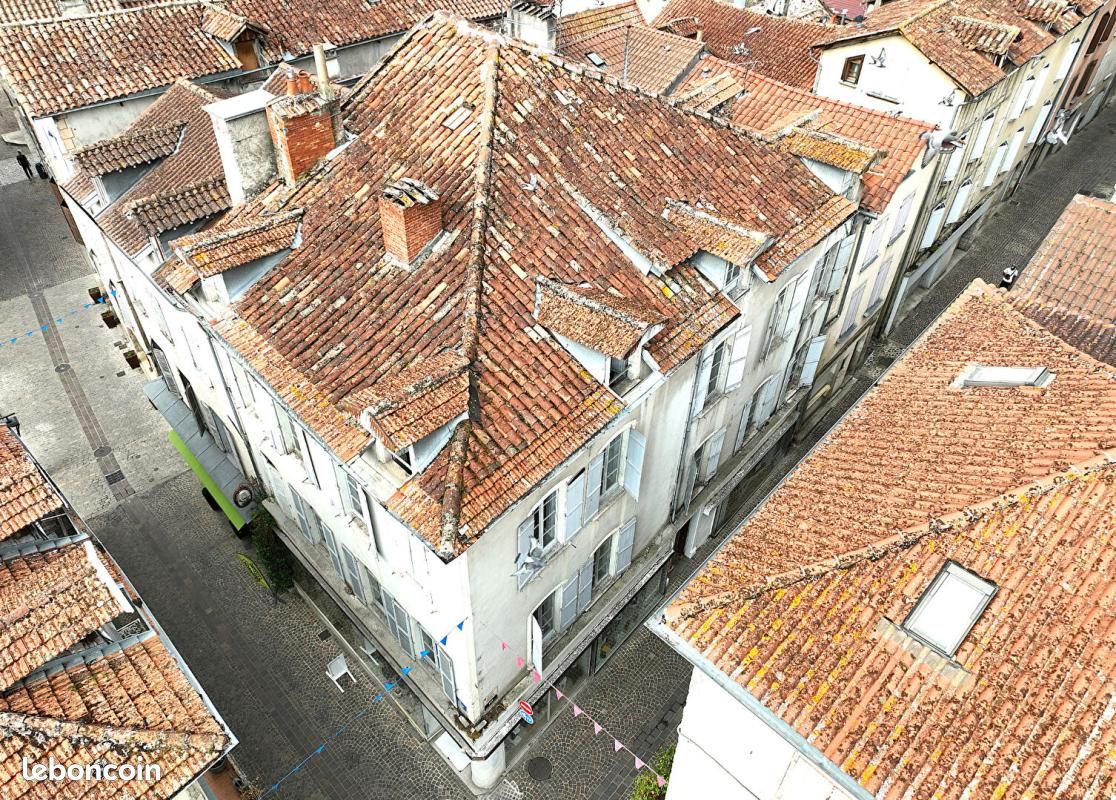 Immeuble 360 m² · à Villefranche-de-Rouergue · 360 m² · 120 000 €