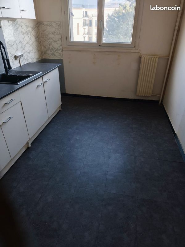 Grand et beau deux pièces · à Neuilly-Plaisance · 195 000 €