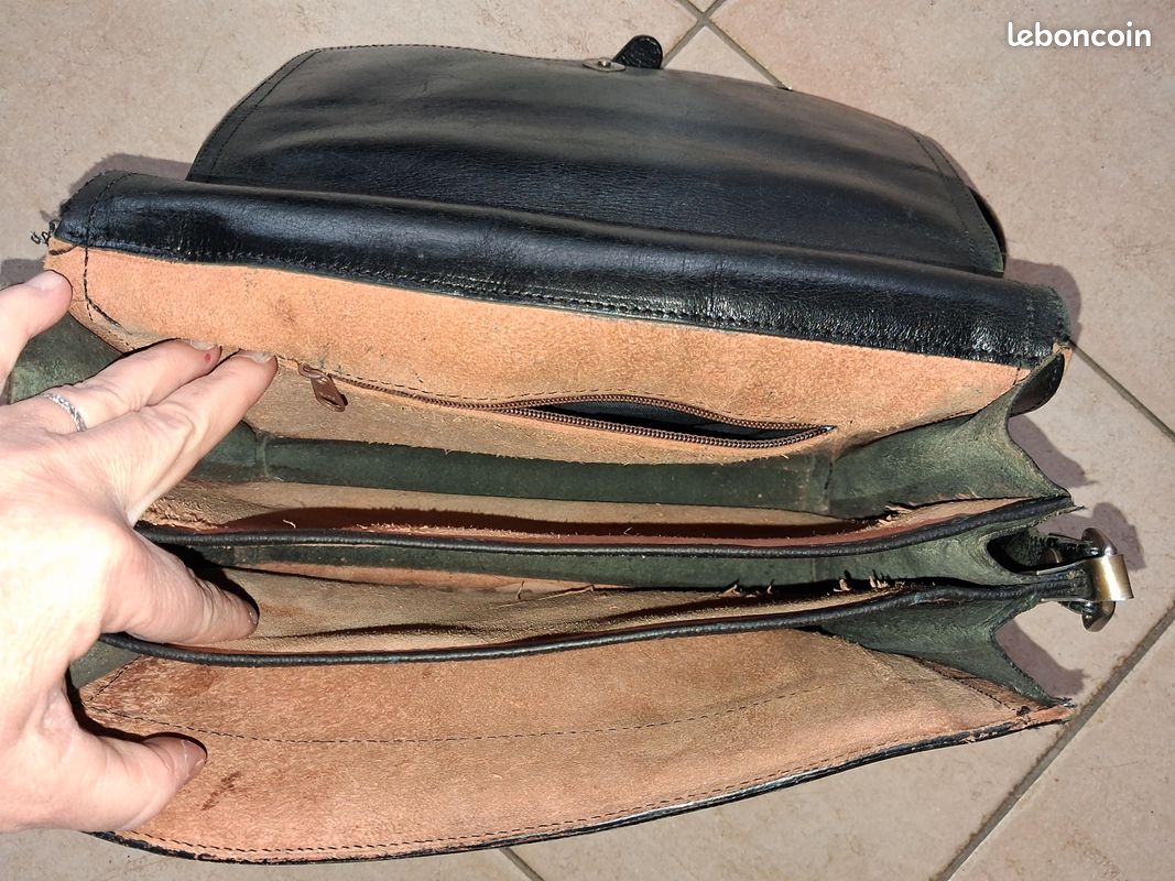Sac à main / Sacoche / Serviette en cuir vintage de marque Kevim (katia) (image 2)