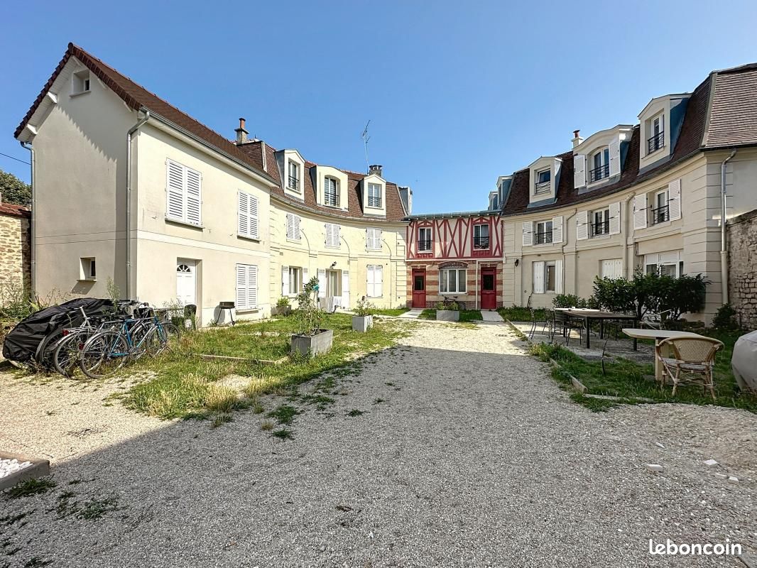 Appartement 2 pièces 23 m² · à Saint-Maur-des-Fossés · 23 m² · 900 €