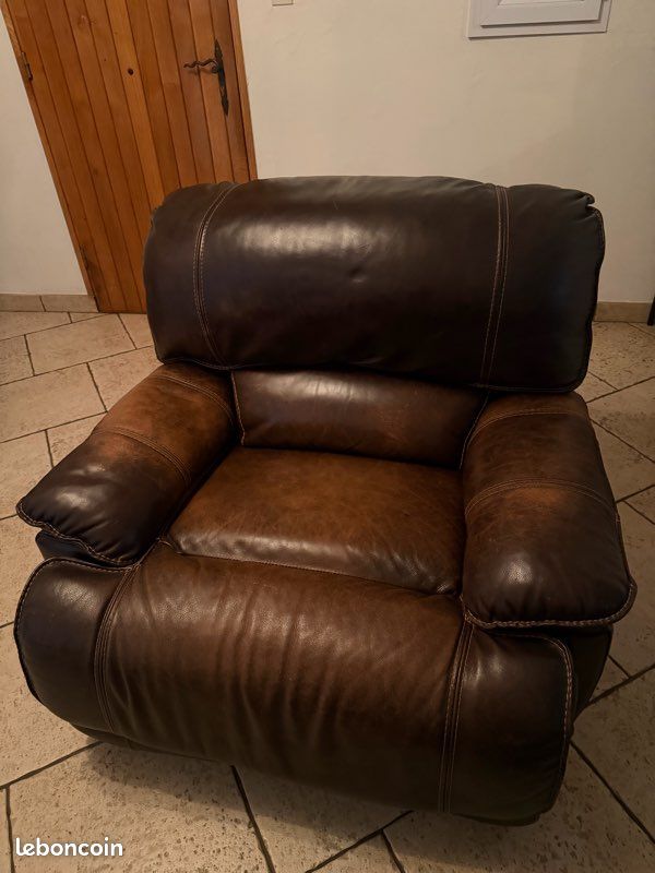 Canapé et fauteuil motorisés (image 1)