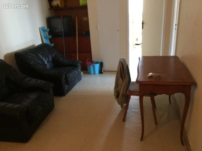 Appartement 1 pièce 12 m² · à Orléans · 12 m² · 350 €