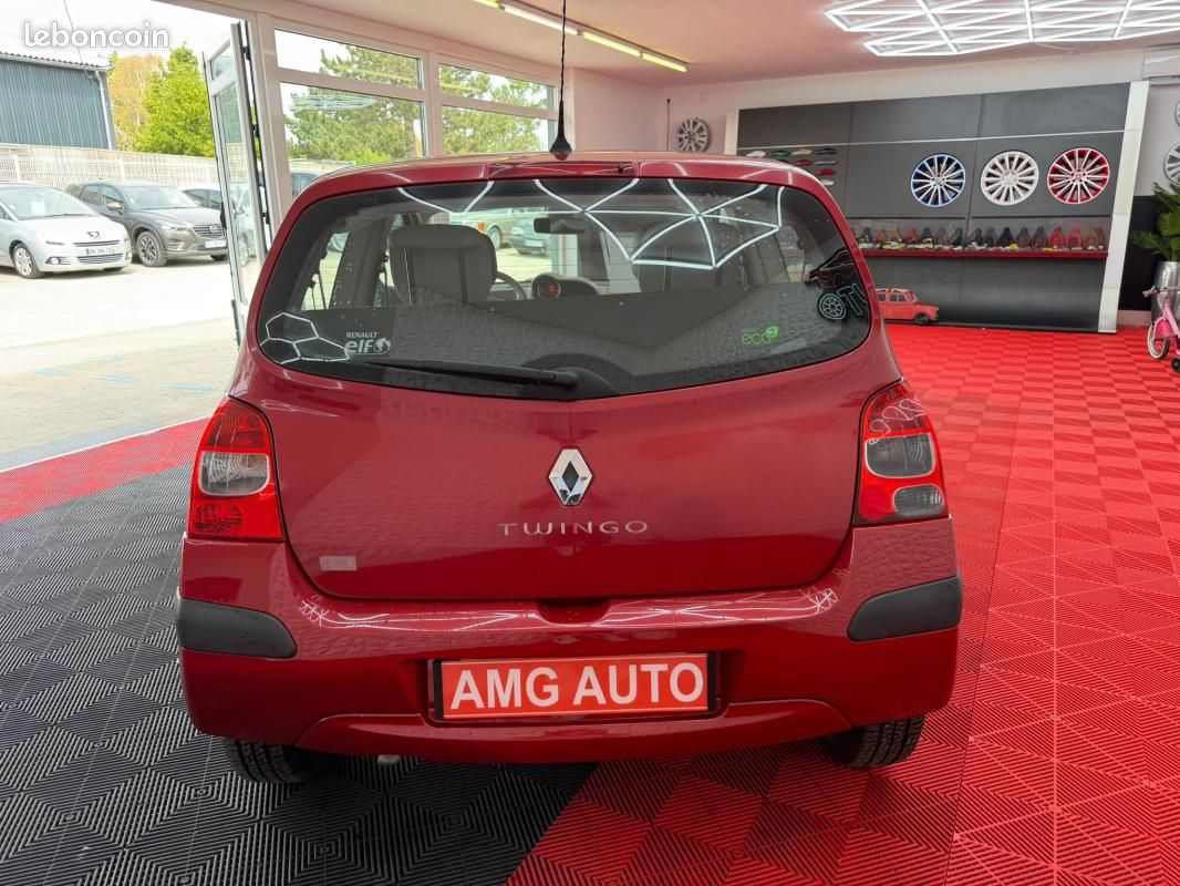 Renault Twingo 1.2 i 16V 75 CV (image 6)