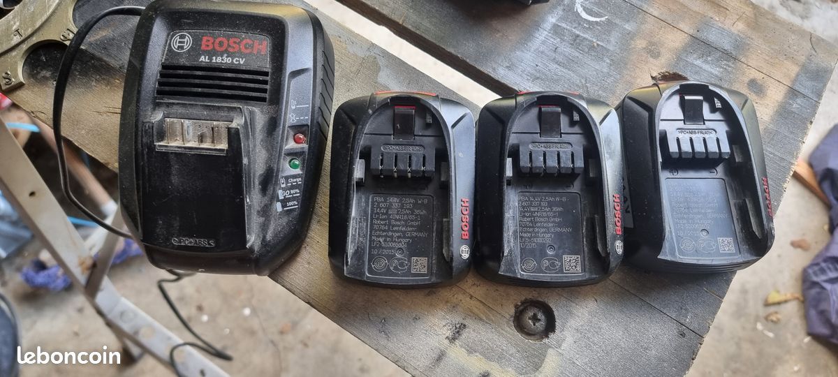Batteries et chargeur Bosch 14.4v (image 2)