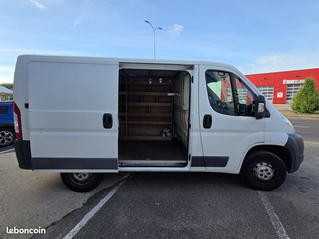 PEUGEOT Boxer Boxer Fg 330 L1H1 2.2 HDi 110 FAP Confort GARANTIE 12 MOIS (image 5)