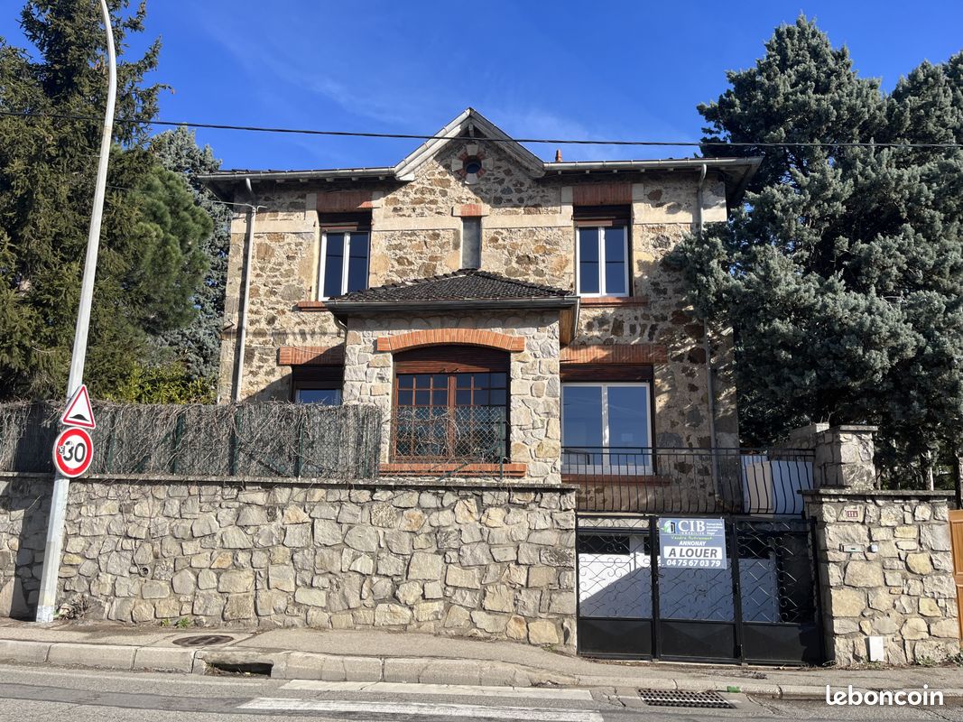 Maison 3 pièces 113 m² · à Annonay · 113 m² · 850 €