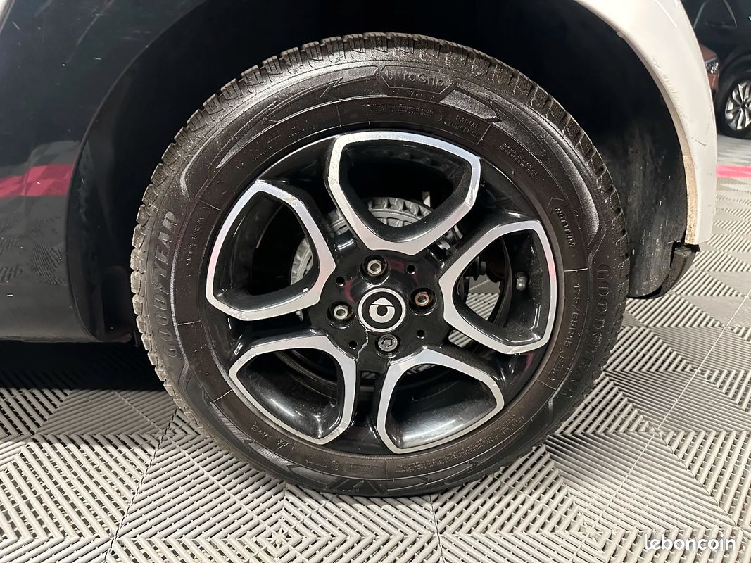 SMART FORTWO COUPE 0.9 90 ch S&S BA6 Passion 7580 (image 20)