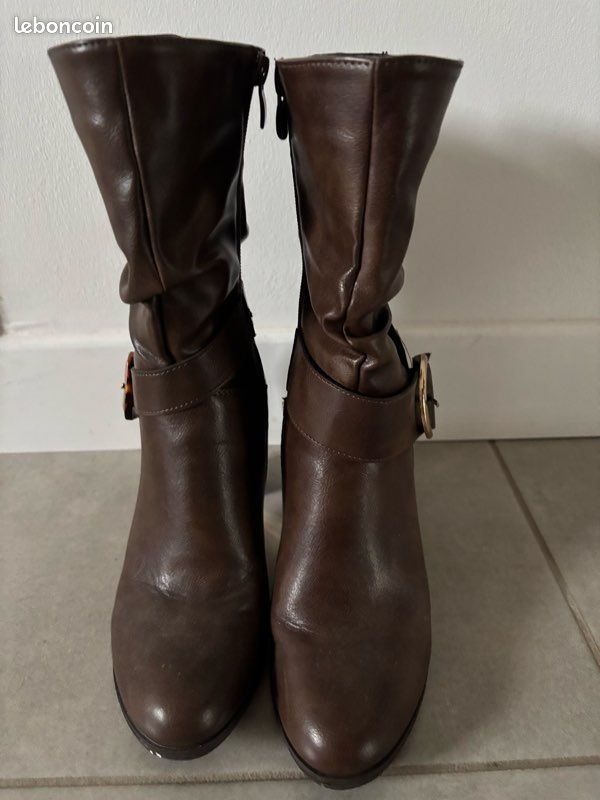 Jolie paire de 1/2 bottes Mariamare (image 2)