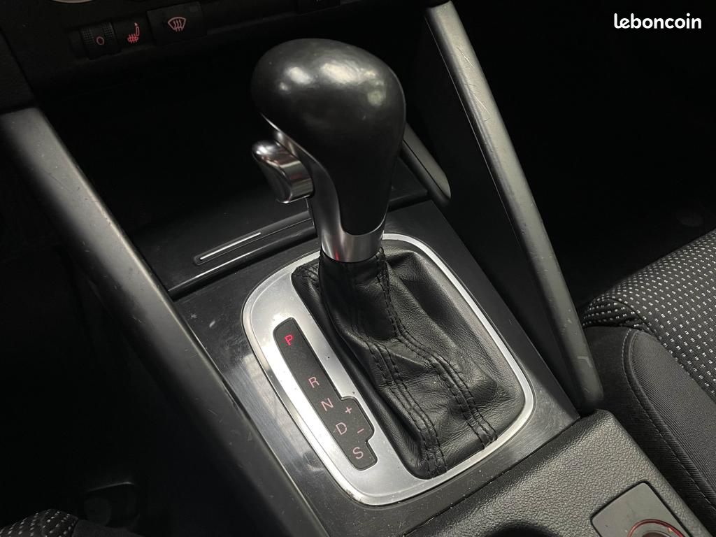 AUDI A3 Quattro 3.2i V6 - DSG 8P - Ambition Luxe / Sièges chauffants - Attelage (image 27)