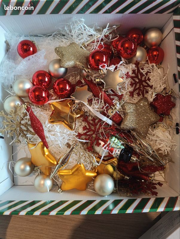 Boules et décoration de sapin de Noël (image 1)