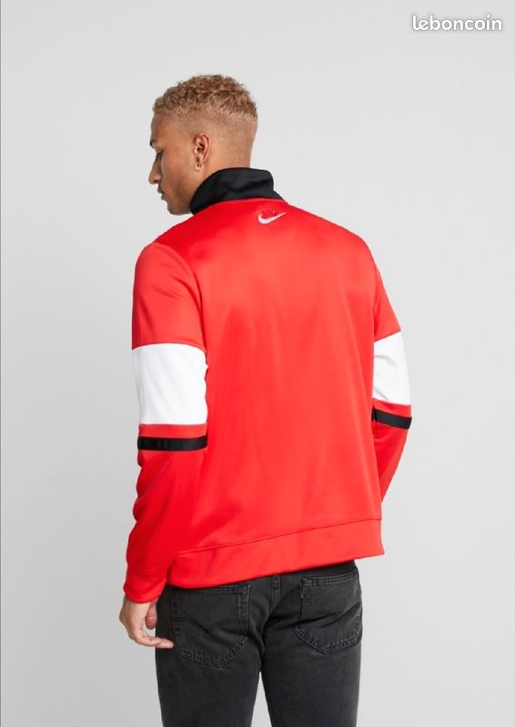 Nike veste légère neuve (image 2)