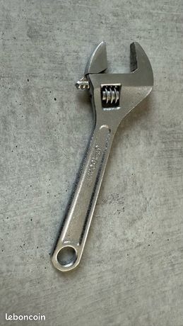 Pince Clé à Molette 6 Pouces (150 Mm) - Acier Forgé - Longueur 15 Cm - Marque JP - Neuf