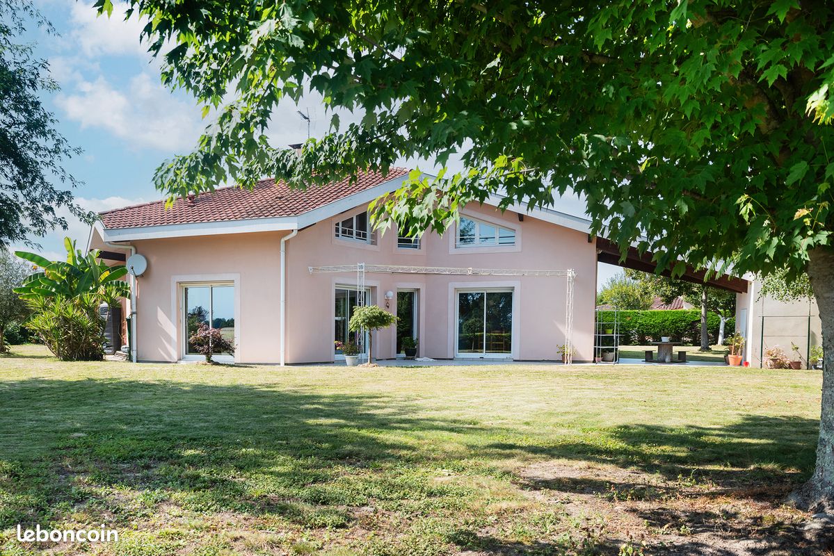 Maison 7 pièces 188 m² · à Hagetmau · 188 m² · 340 000 €