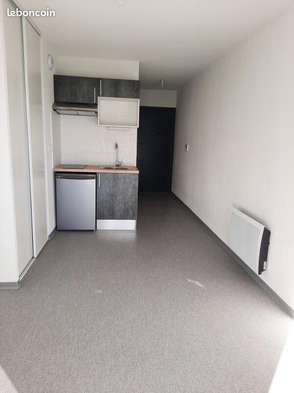 Appartement 1 pièce 18 m² · à Nîmes · 18 m² · 380 €/mois