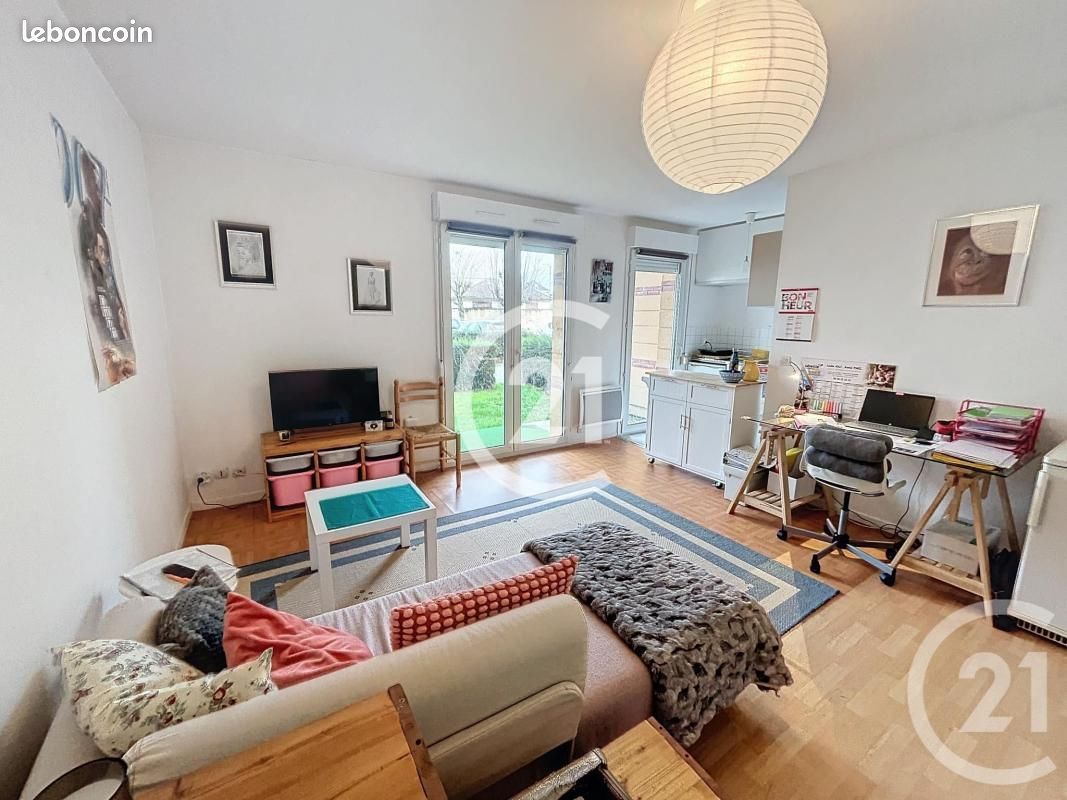 Appartement 1 pièce 32 m² · à Évreux · 32 m² · 400 €