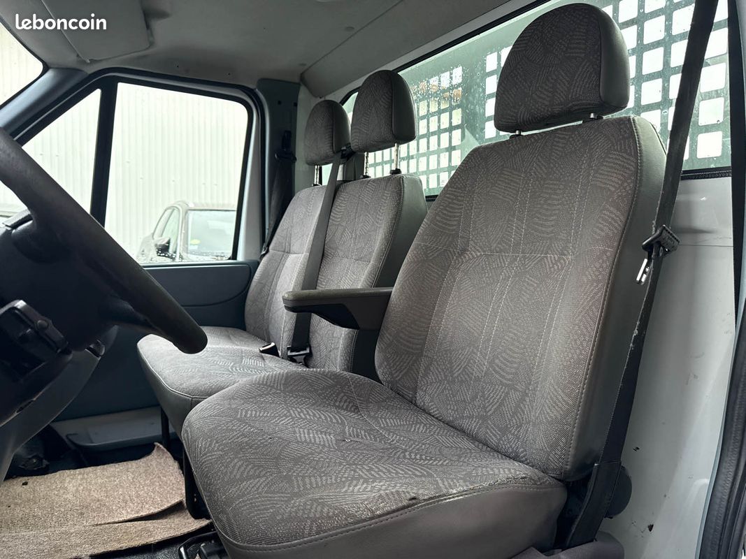 Ford transit benne 2.2 tdci 100cv ( moteur 60 000 kms ) 2012 (image 8)