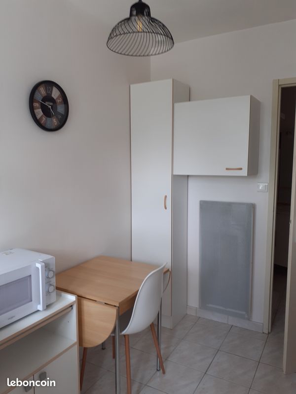 Appartement 3 pièces 21 m² · à Bourges · 21 m² · 420 €
