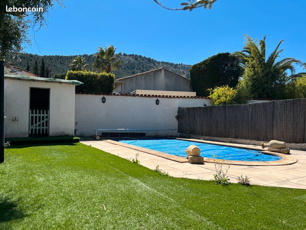 Villa T5 95 m² + véranda et garage avec piscine à vendre à La Penne sur Huveaune