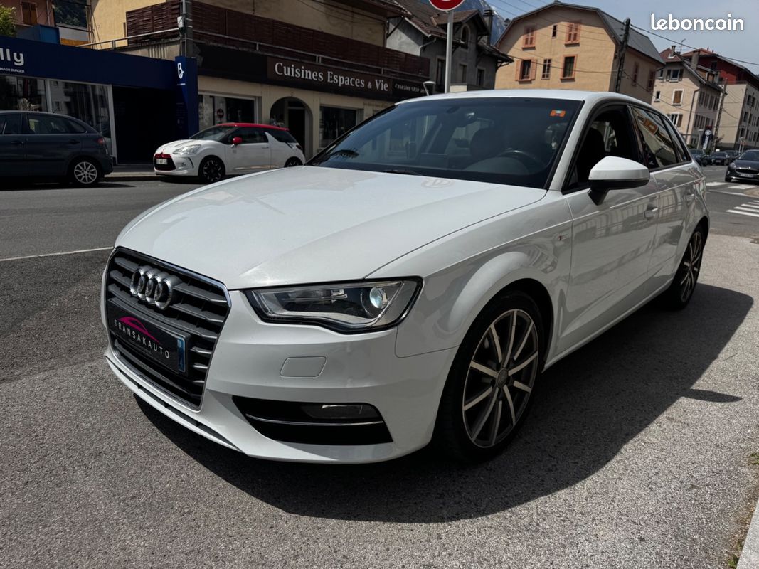 AUDI A3 SPORTBACK 1.6 TDI 110 S Line S tronic 7 (image 9)