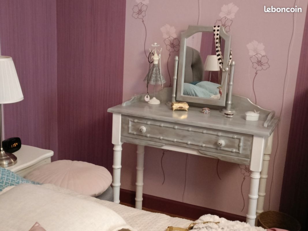 Coiffeuse avec miroir (image 1)
