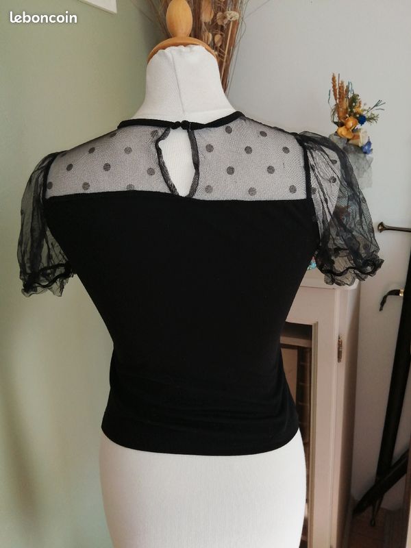 Top noir manches courtes dentelle (image 3)