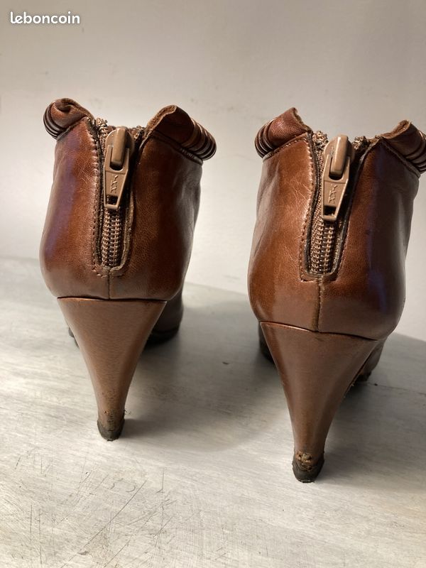 Boots cuir 36/37 (image 3)