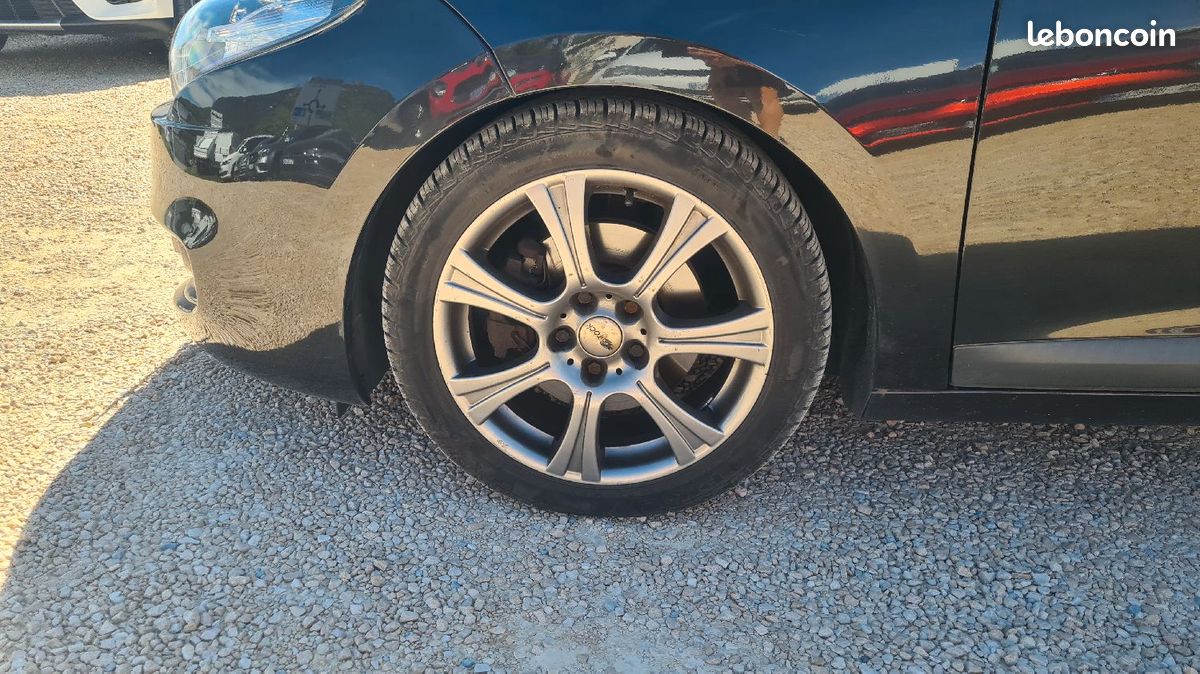 RENAULT Megane - 2.0 Tce coupé 180ch essence (image 9)