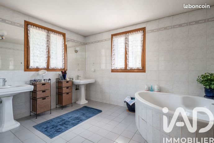 Maison familiale 5 pièces 165 m² — 12