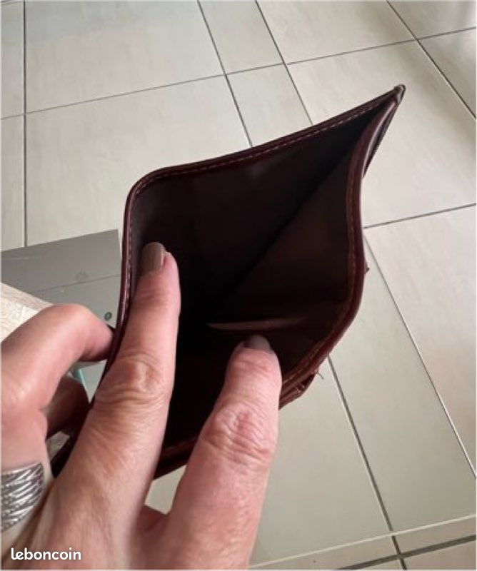 Porte-feuilles TBE marron Primitive Accessoires Bagagerie