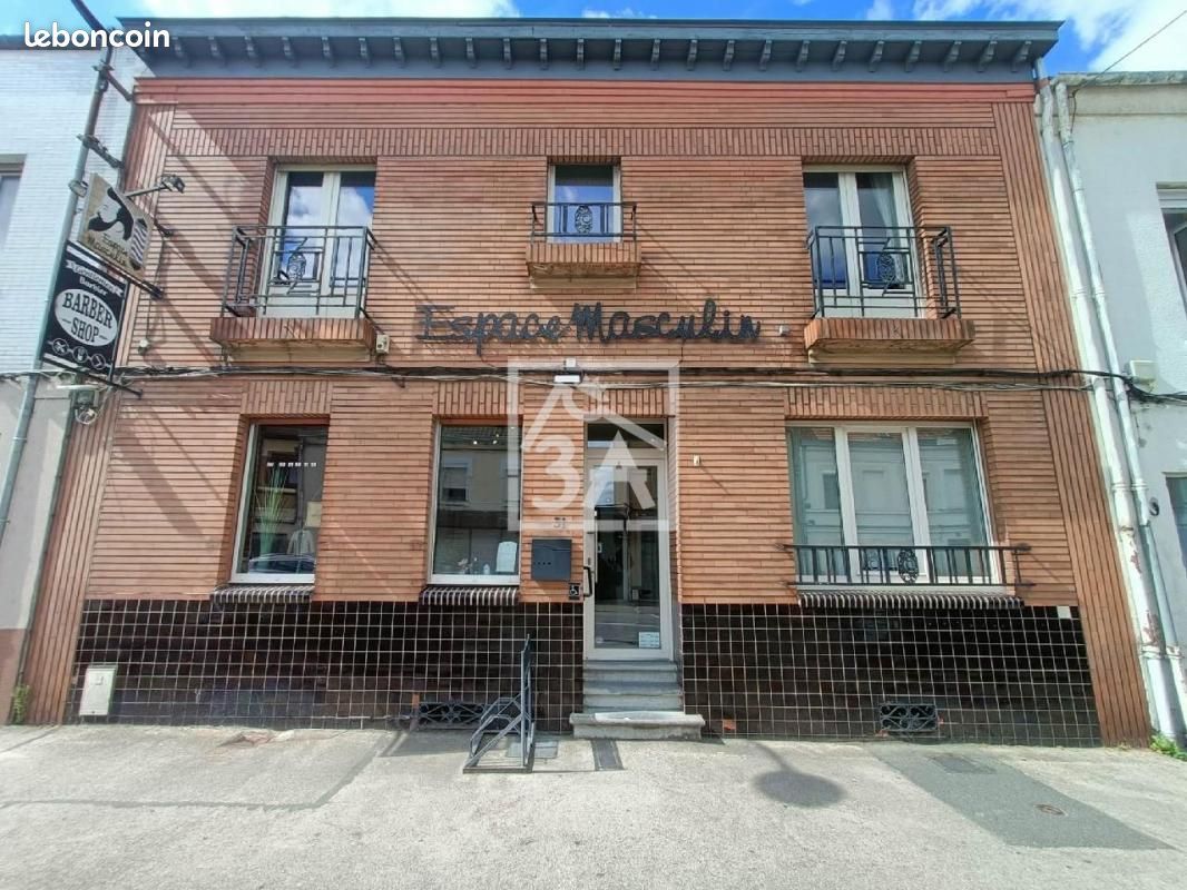 Maison 10 pièces 154 m² · à Lillers · 154 m² · 199 000 €