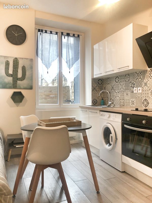 Appartement 1 pièce 20 m² · à Saint-Étienne · 20 m² · 375 €/mois