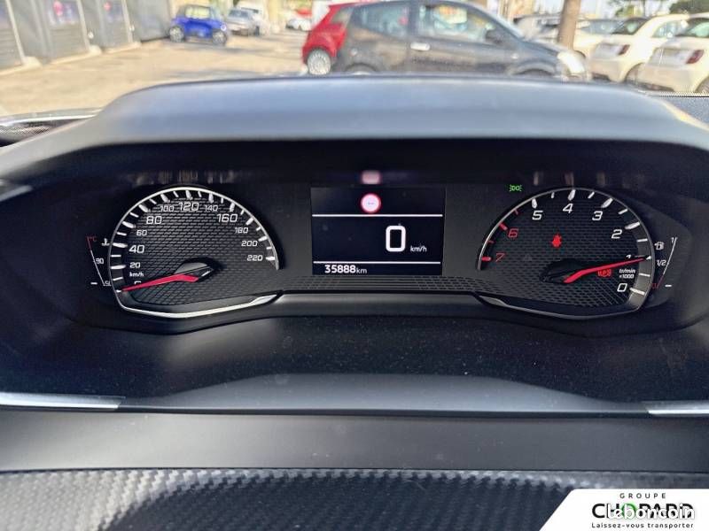 Peugeot 2008 PureTech 100 S&S BVM6 Style (image 21)