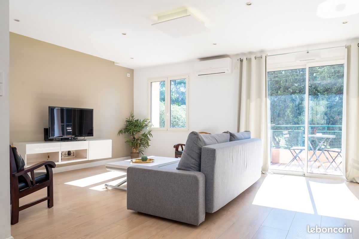 Appartement 3 pièces 70 m² · à Toulon · 70 m² · 1 090 €