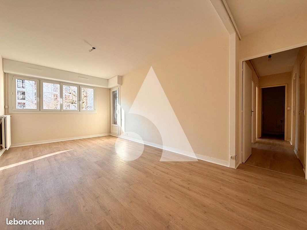 Appartement 3 pièces 65 m² · à Évreux · 65 m² · 125 000 €