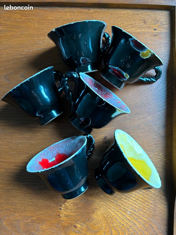 6 Tasses vintage colorées (image 1)