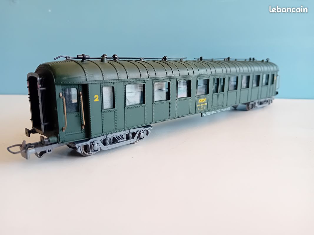 SMCF 473, voiture OCEM à rivets 3 Cl. C9 yfi 12208 PLM