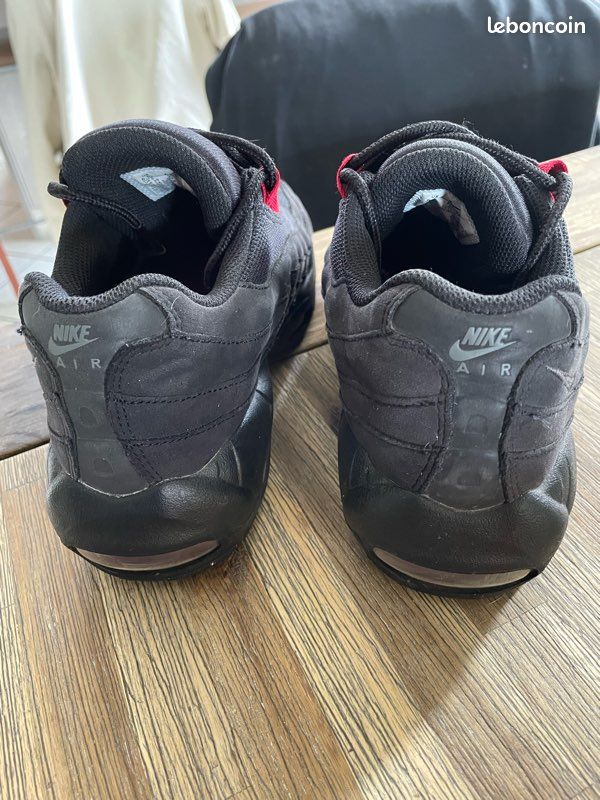 Nike Footwear Air Max 95 Junior Noir Nike Air Max 95 GS 'Black Red