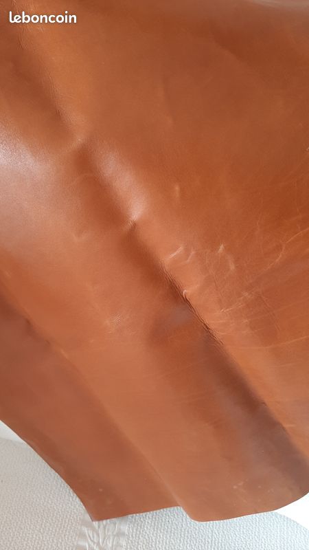 Peaux en cuir neufs (image 1)