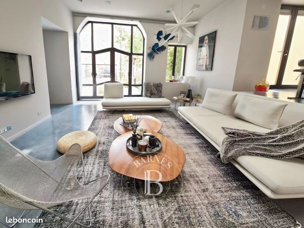 Propriété 10 pièces 324 m²