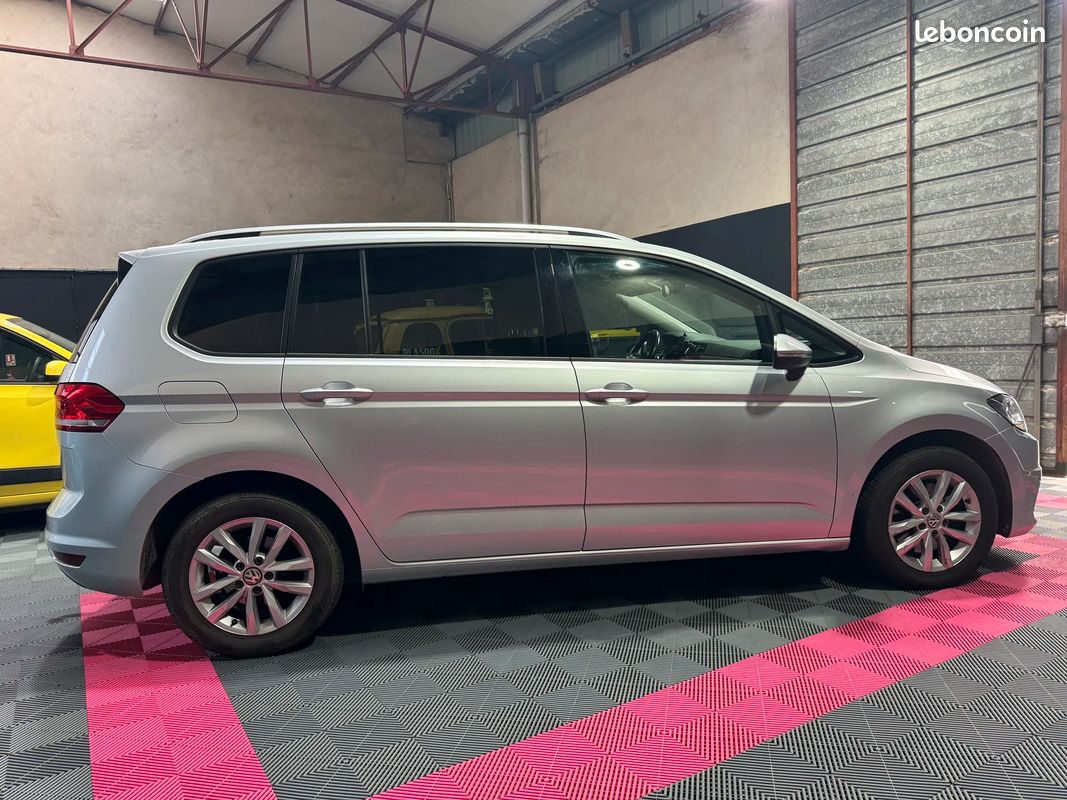 Volkswagen TOURAN 1.6 TDI 115cv DSG7 Confortline / Caméra de Recul / Régulateur de vitesse (image 6)
