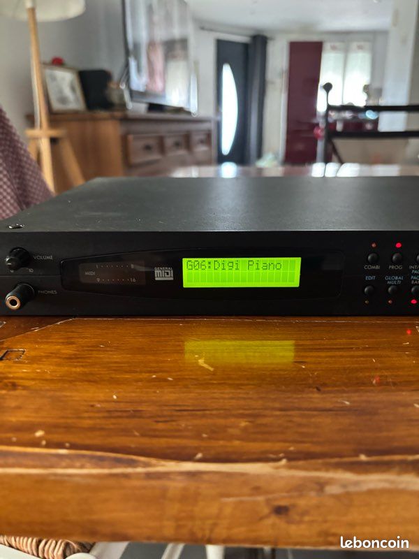 Korg 03r/w - En très bon état, pile neuve (image 8)