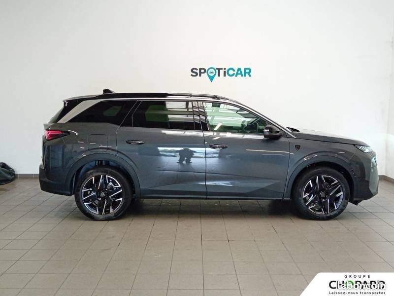 Peugeot 5008 Hybrid 145 e-DCS6 GT (image 25)