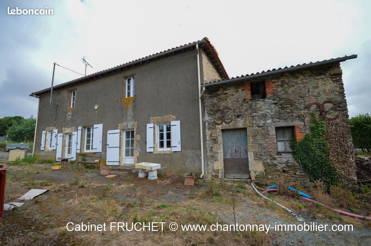 Maison 4 pièces 121 m² · à L'Oie · 121 m² · 138 500 €