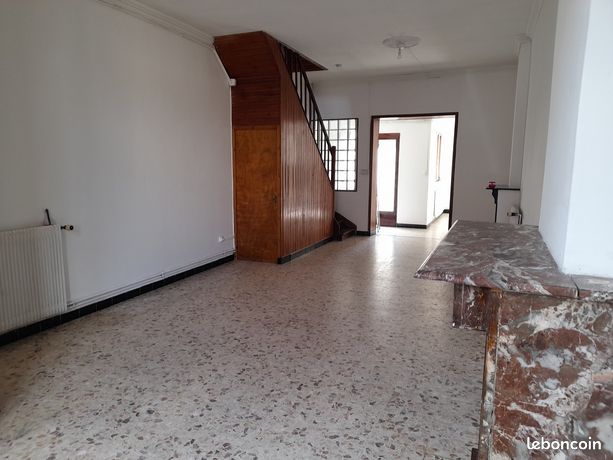 Mitoyenne 2 chambres possibilite 4