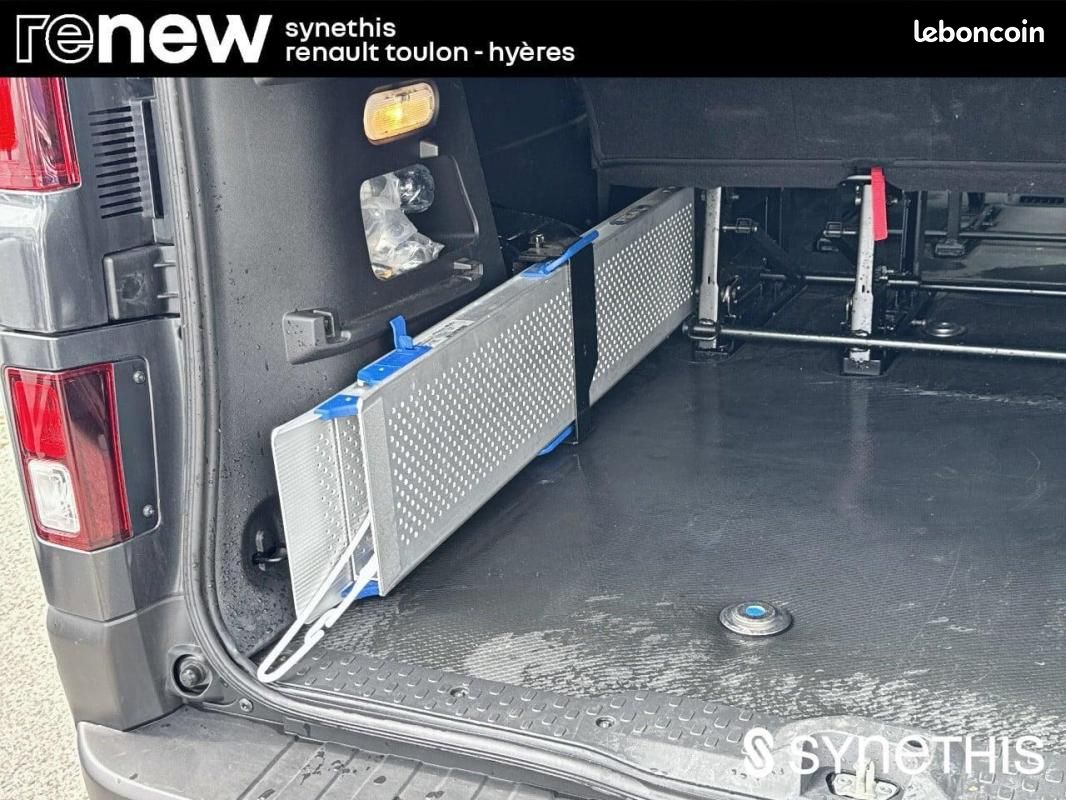 Renault Trafic Blue dCi 150 Grand Evolution (image 11)