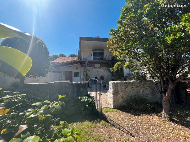 Immeuble 268 m² La Rochefoucauld En Angoumois
