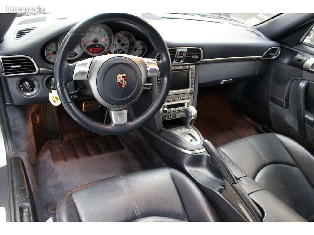 PORSCHE 911 Carrera 4S 3.8i -TYPE 997 BVA Tiptronic - suivi complet (image 9)