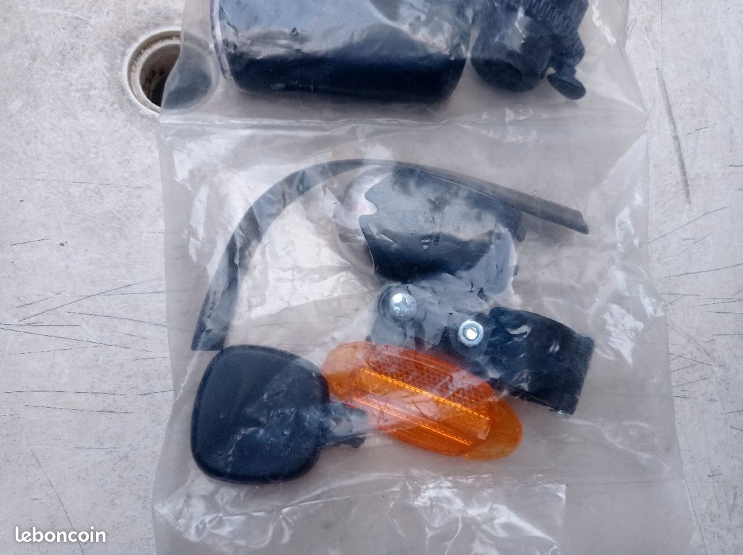 Pack complet vélo lumières , sonette , catadioptres neuf (image 6)